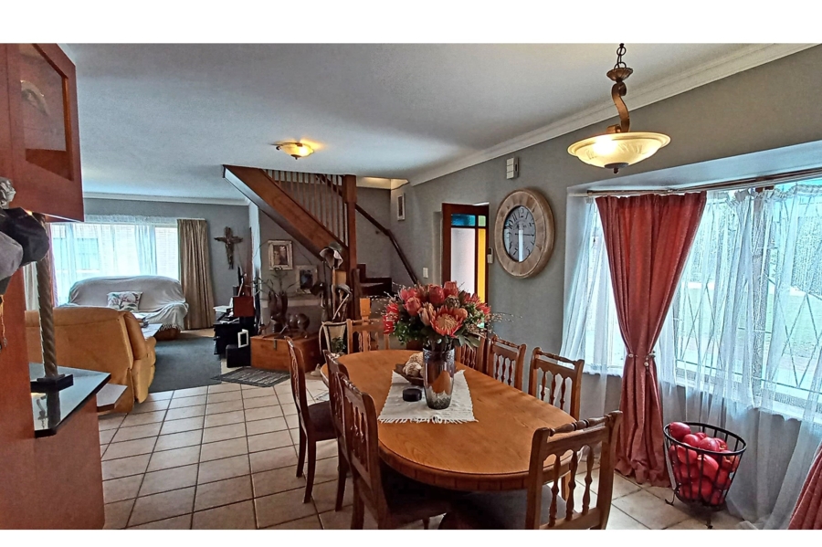 2 Bedroom Property for Sale in Hersham Western Cape